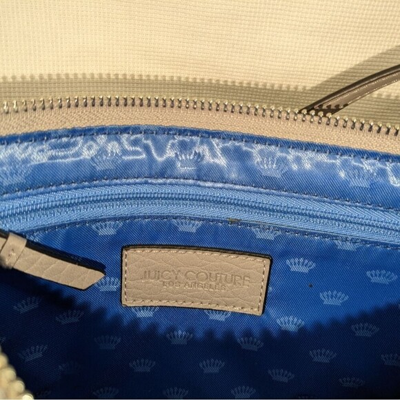 JUICY COUTURE GRAY AUDRINA SHOULDER BAG WRISTLET WITH TRI-COLOR STUDS. - Picture 6 of 8